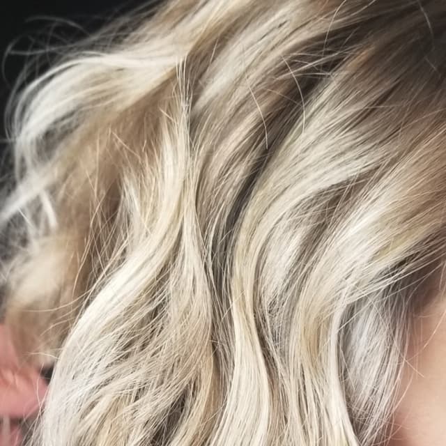 Royal Beauty Bank at AK Lounge of Beauty in Burnsville, MN